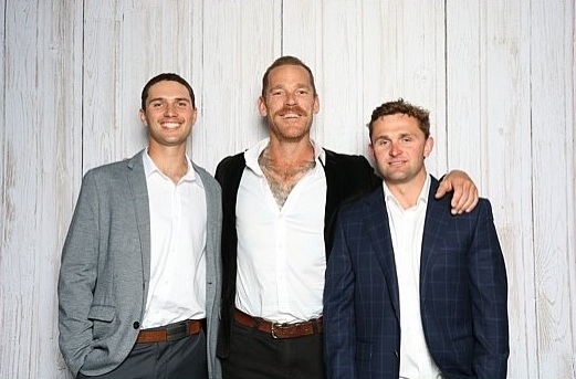 Steve Nicholas with the Tallowwood crew at the 2025 HIA Northern NSW awards night